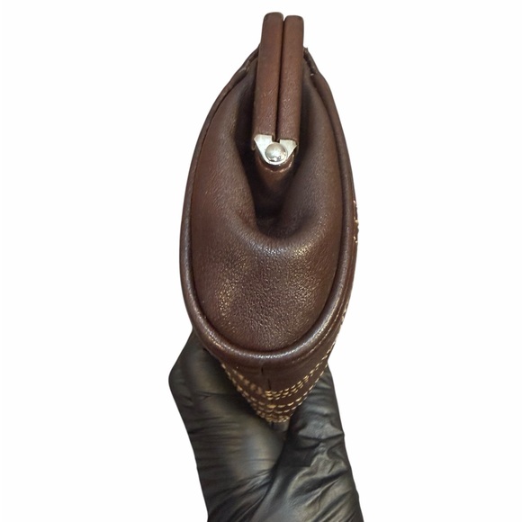 Coach Soho Framed Kisslock Wristlet     (A502) - Picture 4 of 9